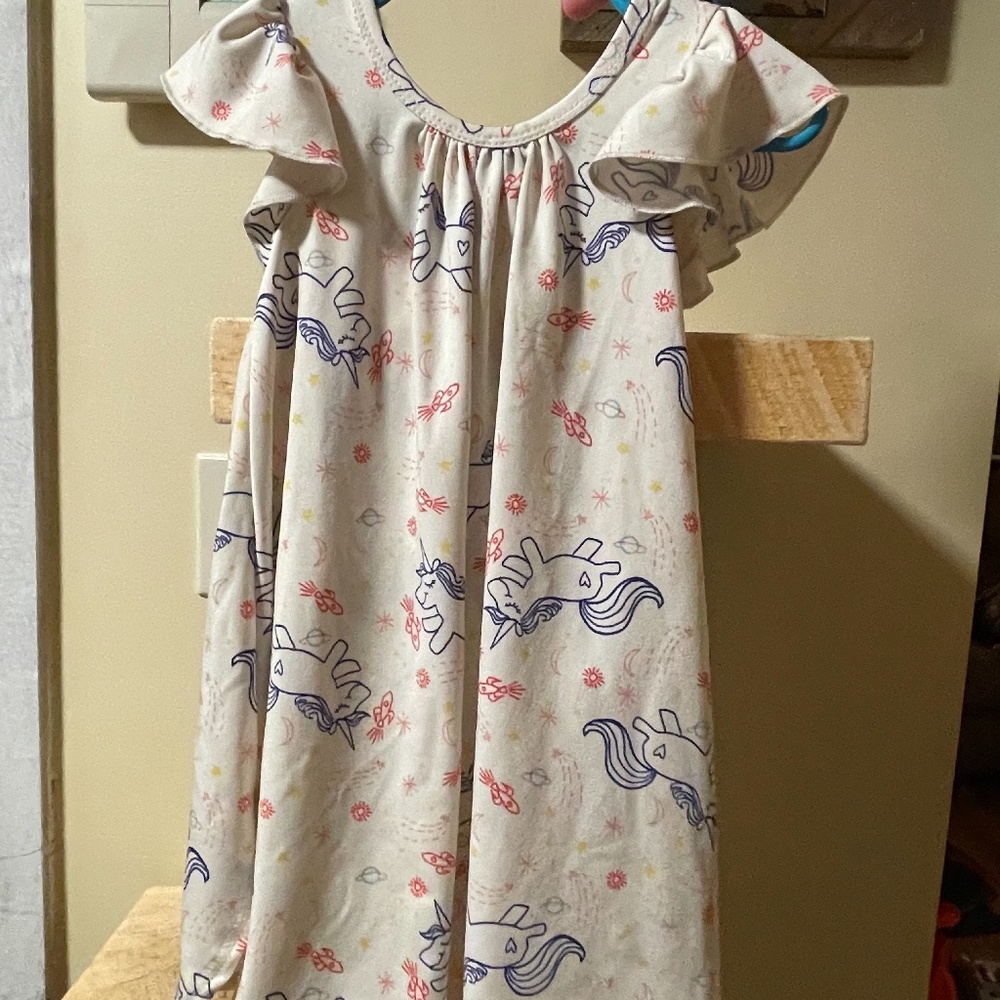 Dotdot Smile unicorn swing